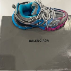 Wore 2 times in great condition